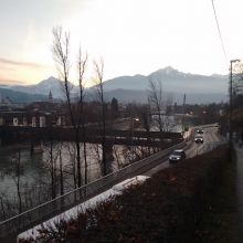 Innsbrucker in der Abenddämmerung - von Tobias Fackelmann