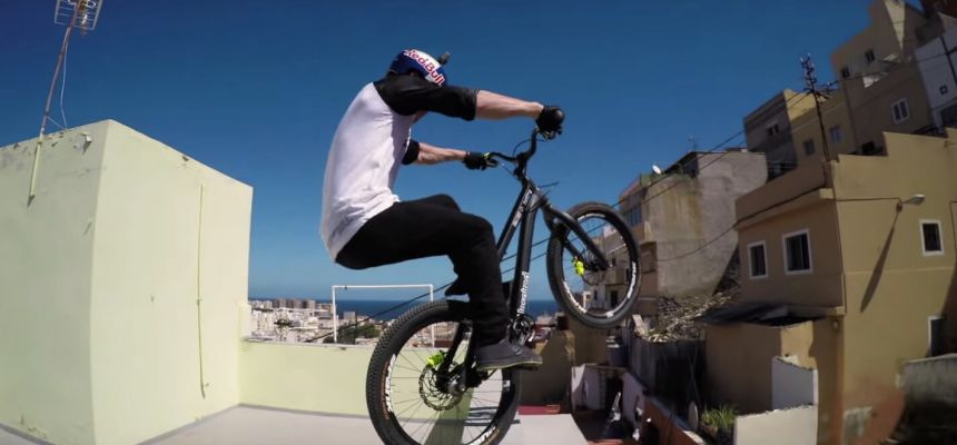 Danny MacAskill auf seinem Rad an den Grenzen des Unmöglichen