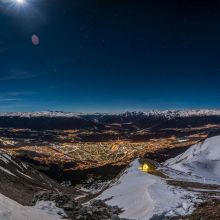 Innsbruck bei Nacht - Panorama Aussicht über Innsbruck - Nicolas Pasqualini